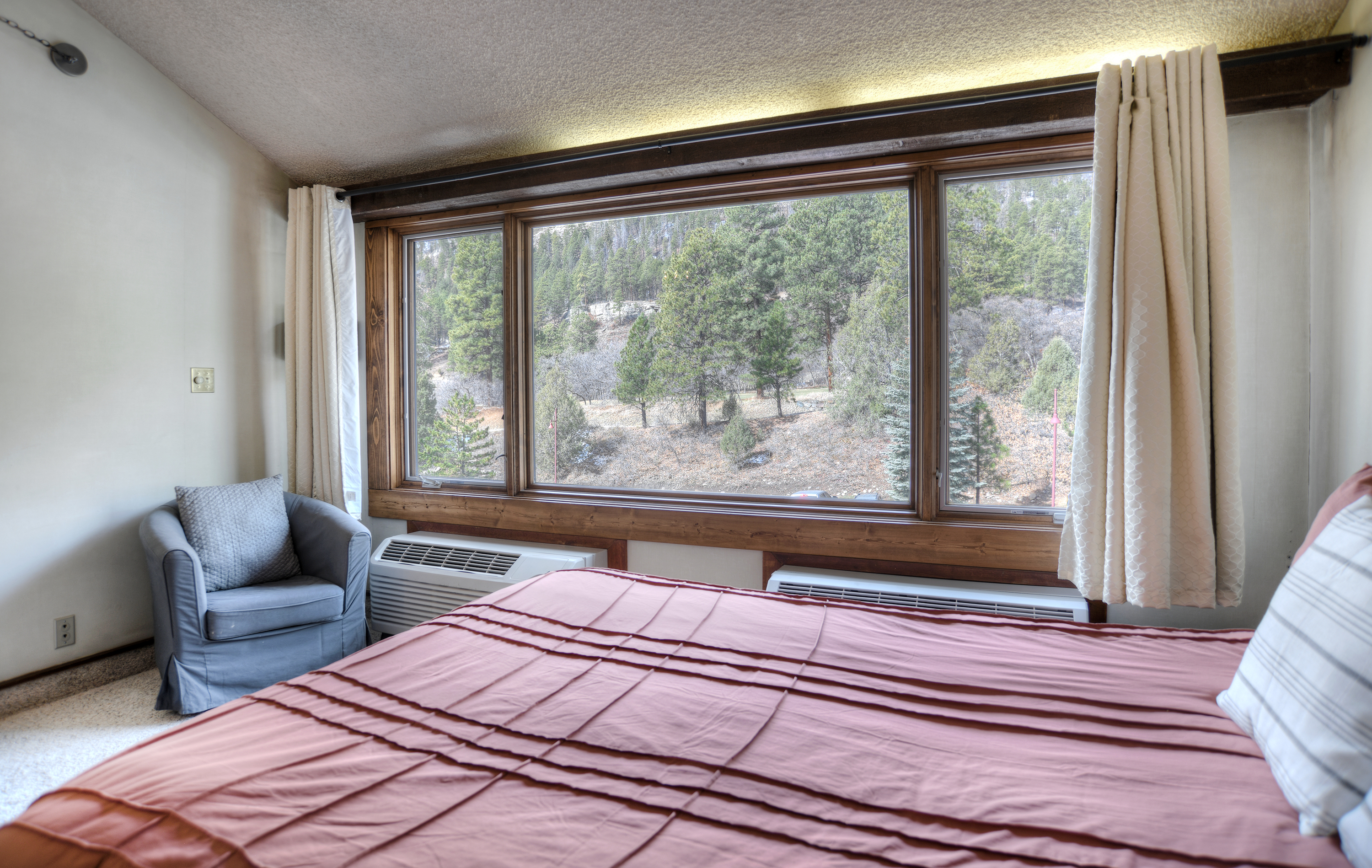 The Mulligan (#210) |10 min to Ski - A/C - Golf - Shared Pool & Hot Tub | Photo 17