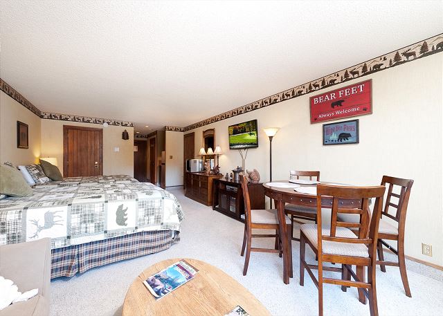 The Lazy Bear Lodge (#236) | Pool, Near Ski, Mtn Views - Golf/AC/Hot Tub 6