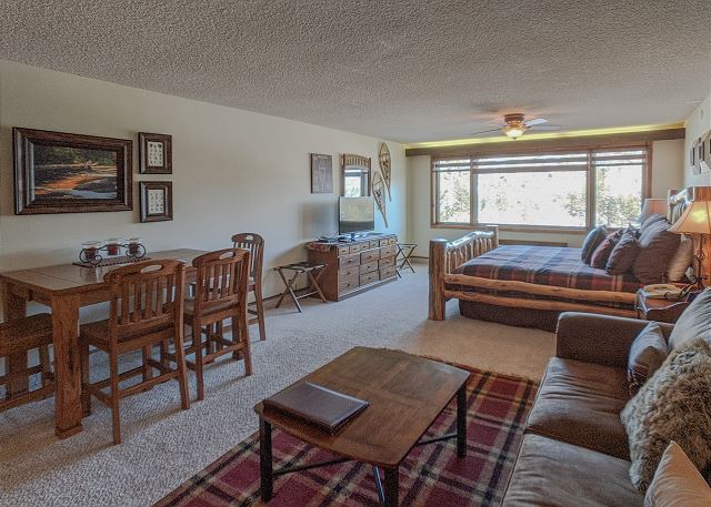 Miner's Rest (#305) | Pool, Near Ski - Golf - AC, Hot Tub, Views 2