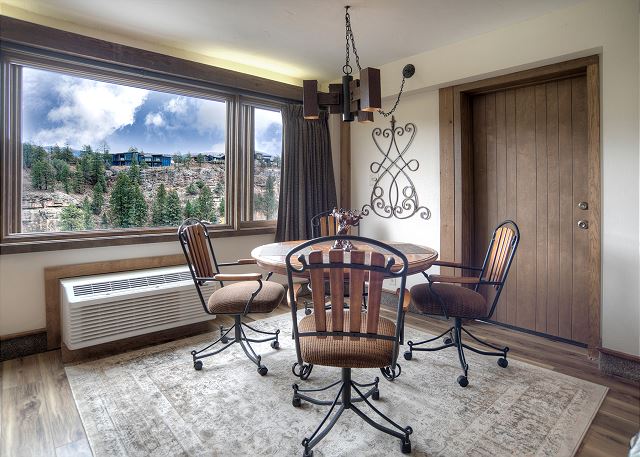 Spectacular Palisade Panorama (#414) | Near Ski - Golf - AC/Pool/Hot Tub 10