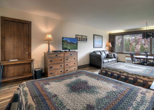 Spectacular Palisade Panorama (#414) | Near Ski - Golf - AC/Pool/Hot Tub 3