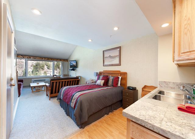 Red Aspen Retreat (#510) | Pool/Hot Tub - Golf - A/C - Views 6