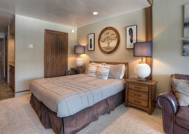 Skyline Loft (#511) | Near Ski - Golf - Mtn Views - AC/Pool/Hot Tub 10