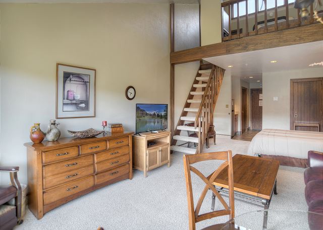 Skyline Loft (#511) | Near Ski - Golf - Mtn Views - AC/Pool/Hot Tub 5