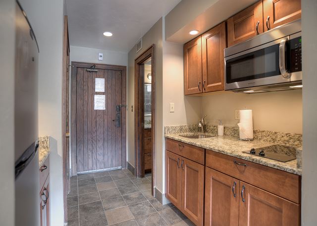 Skyline Loft (#511) | Near Ski - Golf - Mtn Views - AC/Pool/Hot Tub 8