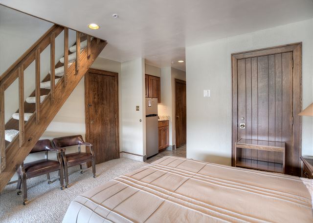 Skyline Loft (#511) | Near Ski - Golf - Mtn Views - AC/Pool/Hot Tub 10