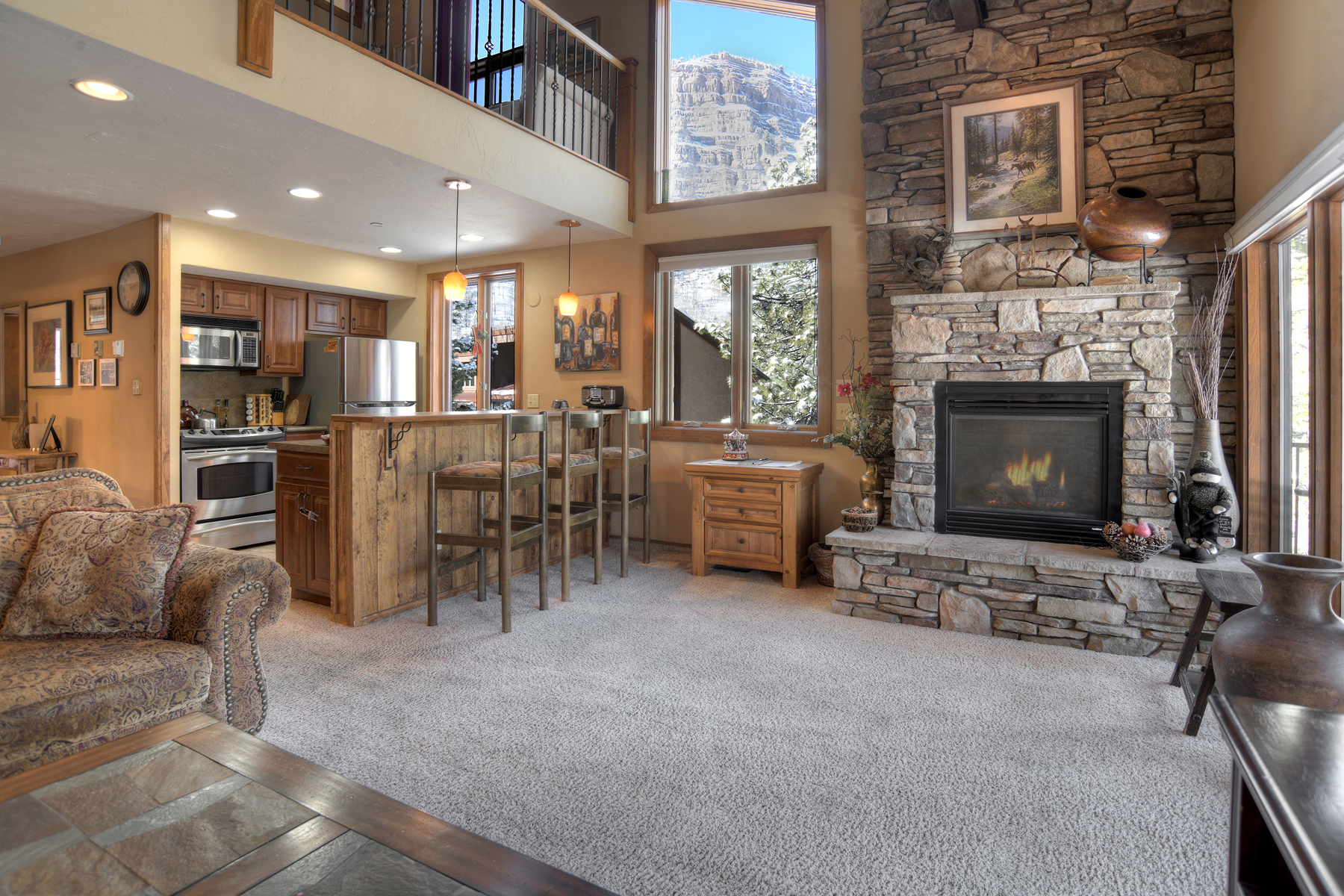 Elk Ridge (#599) | 10 min to Ski - Private Deck - Golf/AC/ Pool/Hot Tub | Photo 2