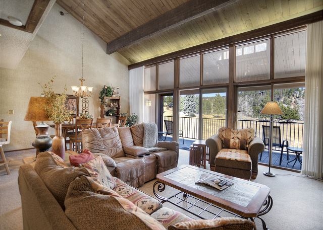 Fifth Green Condo (#713) | Golf - AC/Pool/HotTub/Deck - Near Ski 2