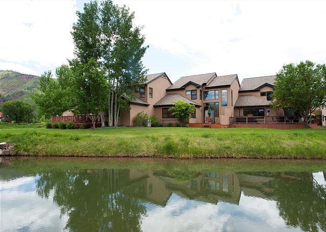 Dalton Ranch Townhome on 11th Fairway & Waterway - A/C - Unbeatable Views