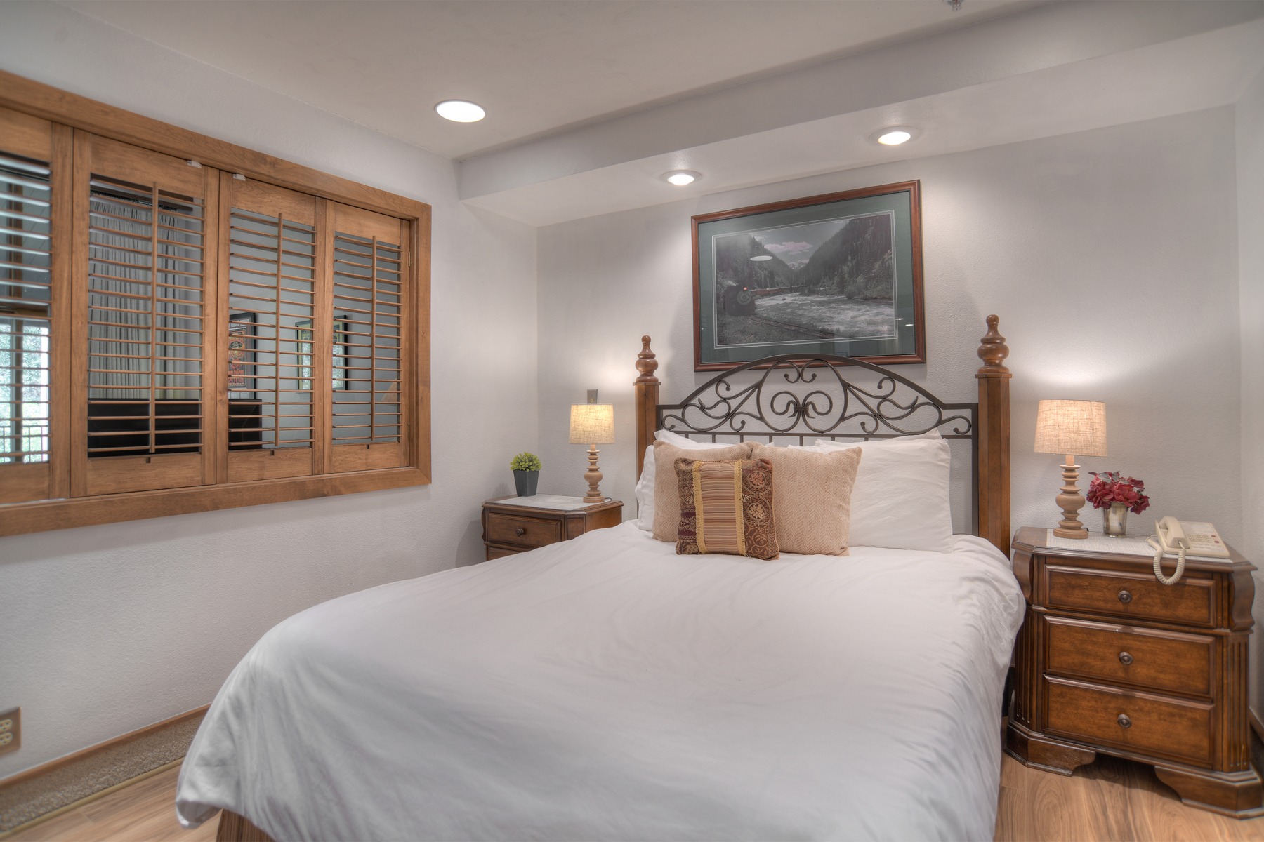 Ponderosa Pines Getaway (#870) |10 min to Ski - Deck - Golf - AC/Pool/HotTub | Photo 13