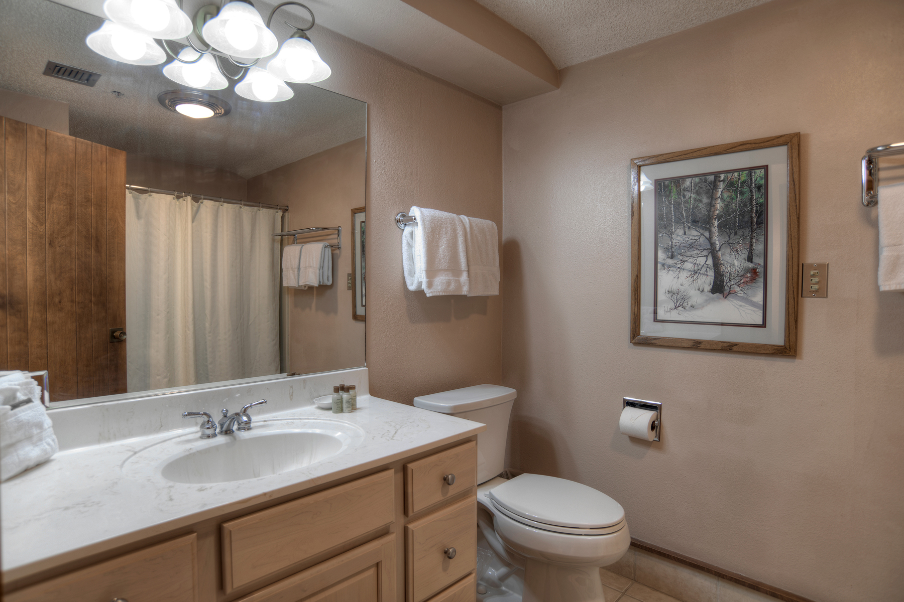 Ponderosa Pines Getaway (#870) |10 min to Ski - Deck - Golf - AC/Pool/HotTub | Photo 24