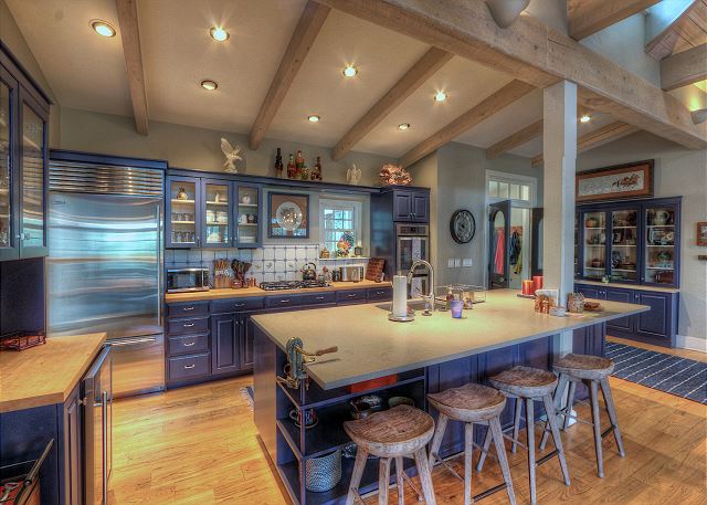 Amazing Home on 7 Acres - 20 Min. to DGO - Fire Pit - Views/AC 6