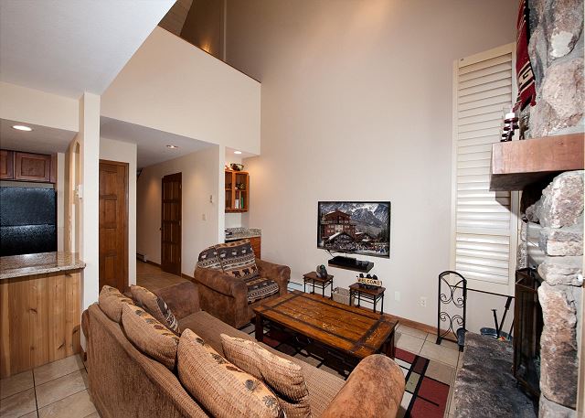 Cascade Village Condo/ Deck/ Mountain Views/ Heated Pool/Hot Tubs 6