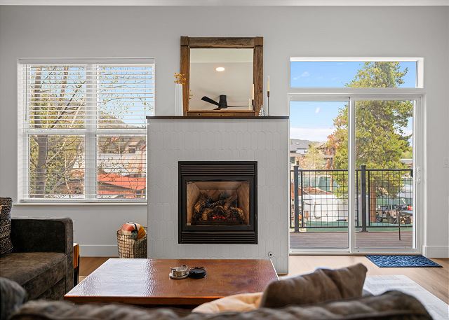 Walk to Main St, Family-Friendly, Balcony Live Music, Ski Garage - Frisco 10