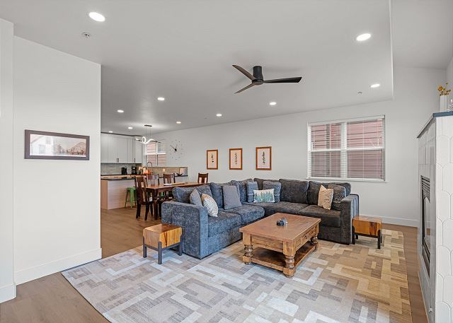 Walk to Main St, Family-Friendly, Balcony Live Music, Ski Garage - Frisco 6