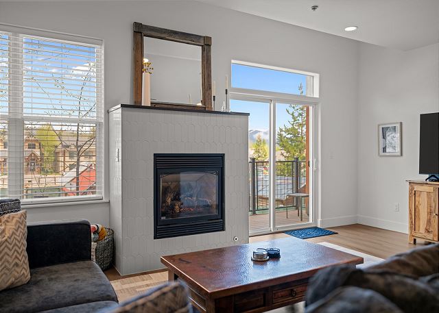 Walk to Main St, Family-Friendly, Balcony Live Music, Ski Garage - Frisco 8