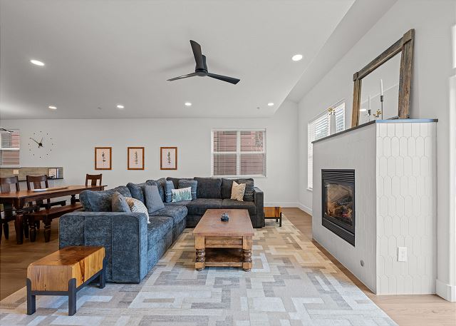 Walk to Main St, Family-Friendly, Balcony Live Music, Ski Garage - Frisco 5