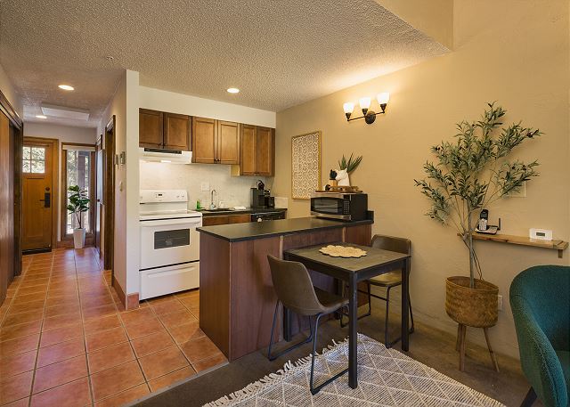 The Stillpoint Retreat (#607) |Near Ski - Deck - Golf/AC/ Pool/Hot Tub 3