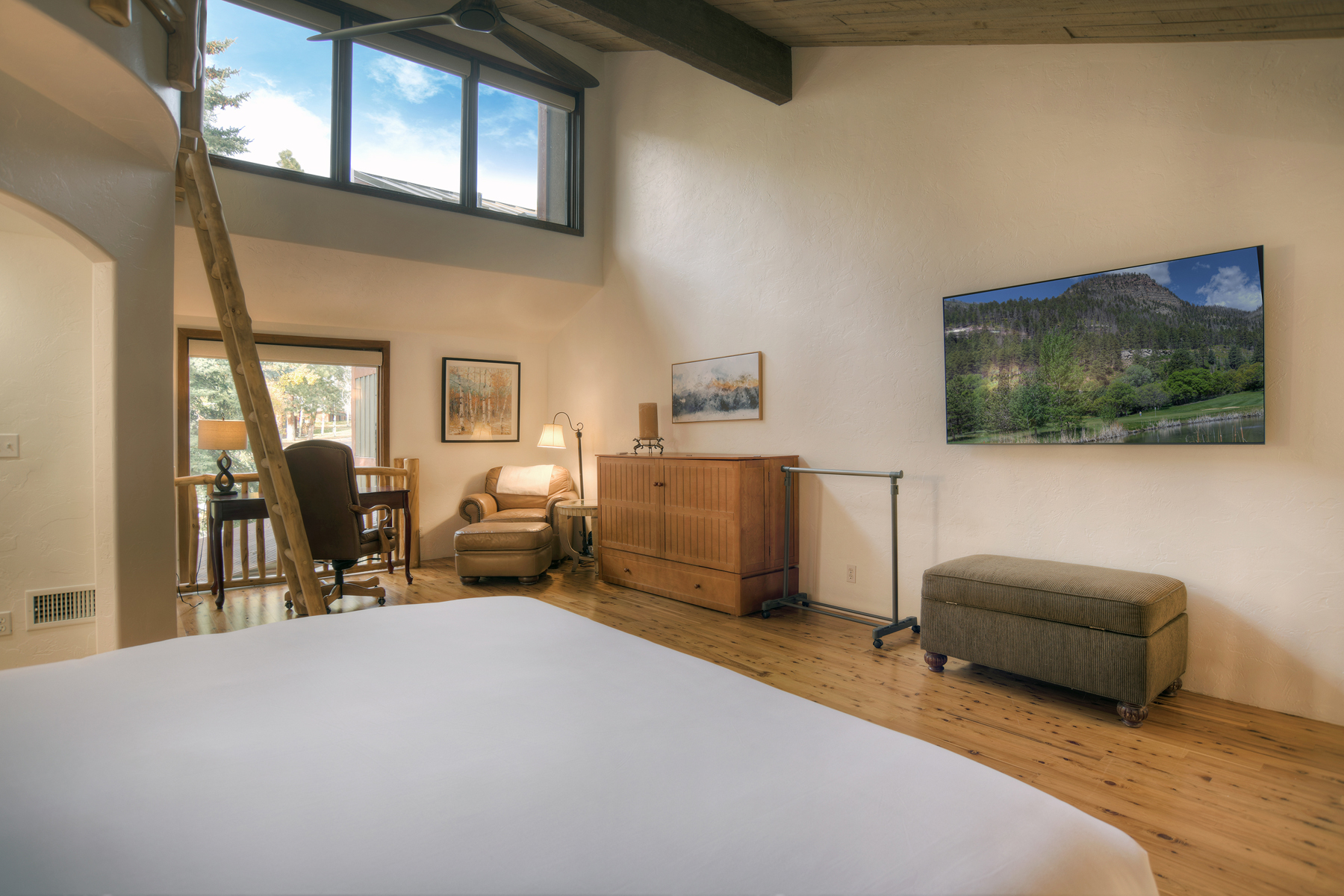 Tree House Townhome | AC, Pool, Hot Tub, Golf & Ski | Photo 15