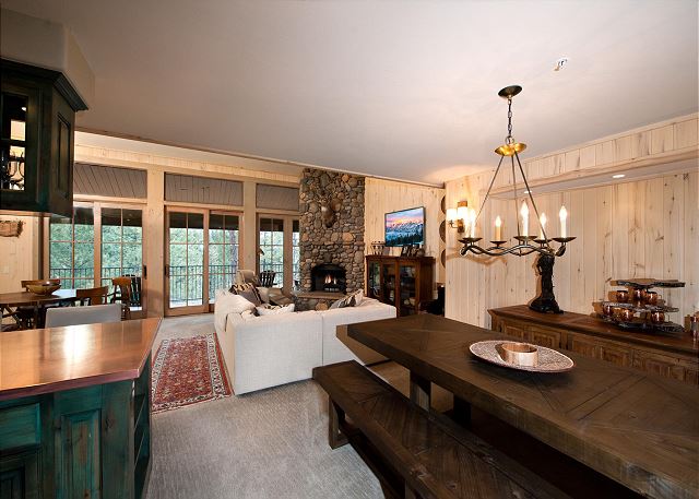 Exquisite Links and Mountain Retreat (#846) -Golf, Near Ski, AC/Pool/HotTub 4