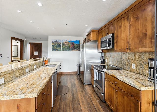 Penthouse in Purgatory Lodge - Views - Ski in/Out - Pool Table 10