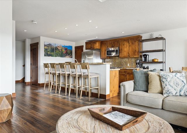 Penthouse in Purgatory Lodge - Views - Ski in/Out - Pool Table 8