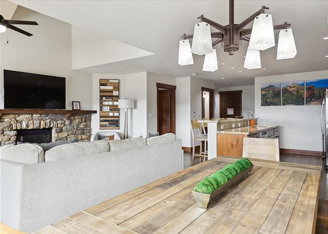 Penthouse in Purgatory Lodge - Views - Ski in/Out - Pool Table 6