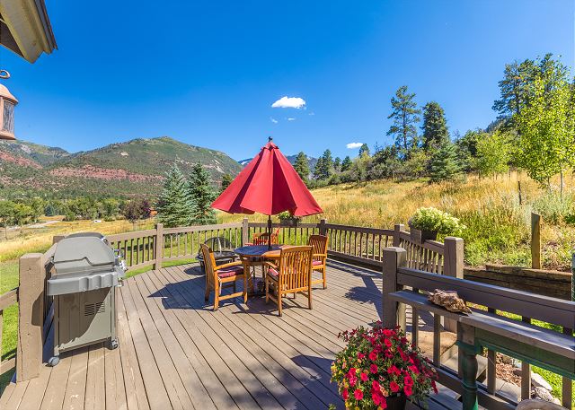 Panoramic Views | Huge Deck | Fireplace | A/C | STR2025-066 4
