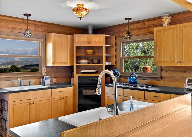 Serene Spacious Home | San Juan Mountain Views | Pet-Friendly STR2024-068 8