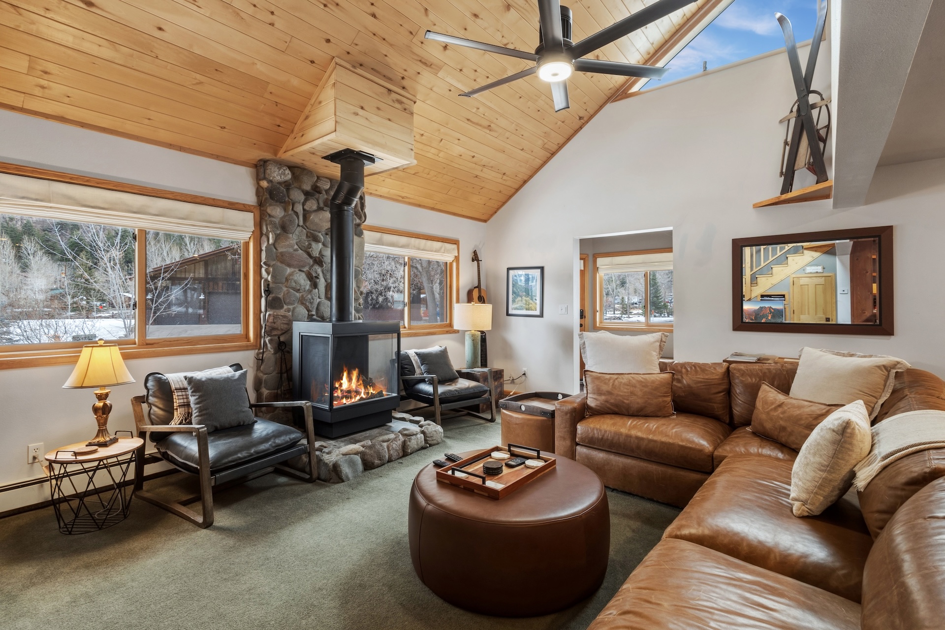 Near River | Great Views | Hot Tub | Pet-friendly | Photo 7