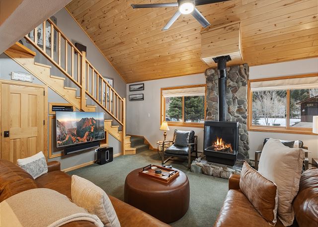 Near River | Great Views | Hot Tub | Pet-friendly 6