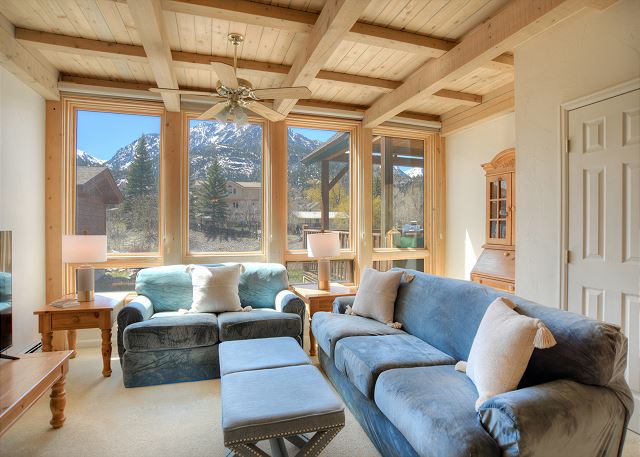 Ideal Location-Next to Fellin Park and Ouray Hot Springs-Pet Friendly 2