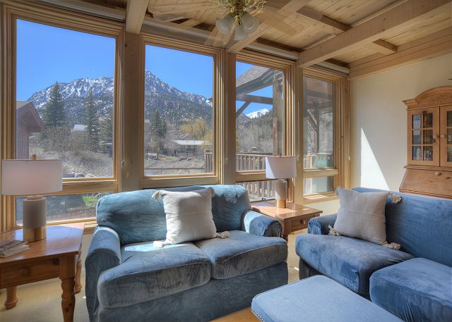 Ideal Location-Next to Fellin Park and Ouray Hot Springs-Pet Friendly 6
