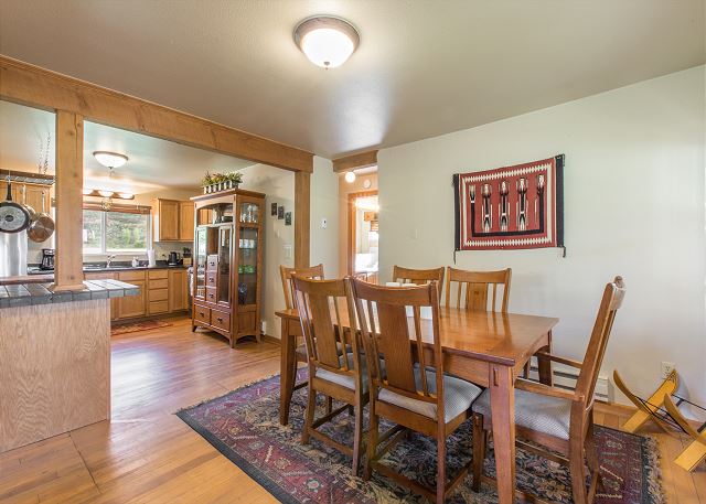 Cozy Home - Private - Stunning Views - Between Ridgway and Ouray STR2024-039 5