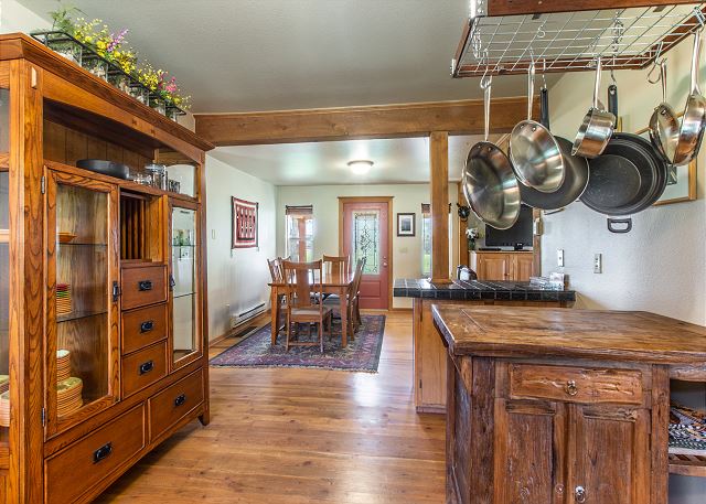 Cozy Home - Private - Stunning Views - Between Ridgway and Ouray STR2024-039 7