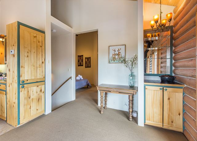 Second-Level Apartment- Wrap Around Deck - Unmatched Views! STR2025-060 9