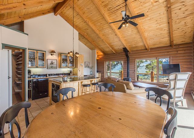 Second-Level Apartment- Wrap Around Deck - Unmatched Views! STR2025-060 3