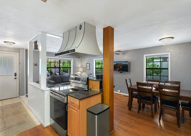 Spacious Historic Home - Sleeps 12 - Pet Friendly-upstairs AC! 10