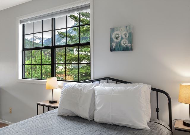 Spacious Historic Home - Sleeps 12 - Pet Friendly-upstairs AC! 4