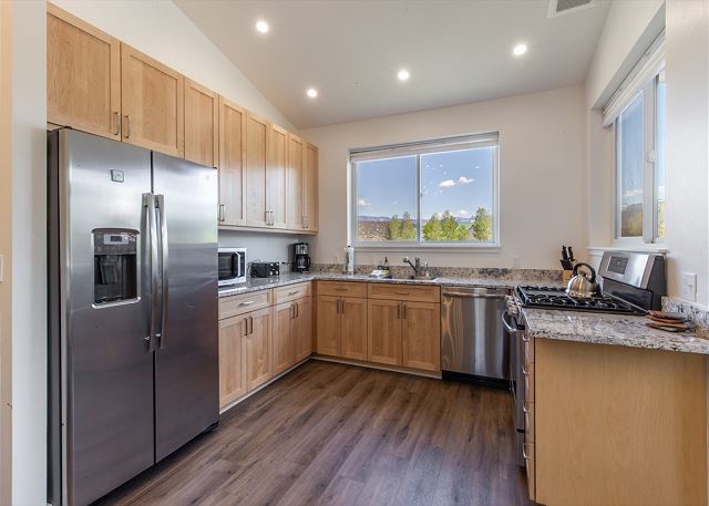 In the Heart of Ridgway- Amazing View- AC- Pet Friendly- Private Master 7