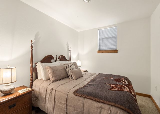 Affordable Condo-Walk to Downtown Ouray- Patio and Grill 5