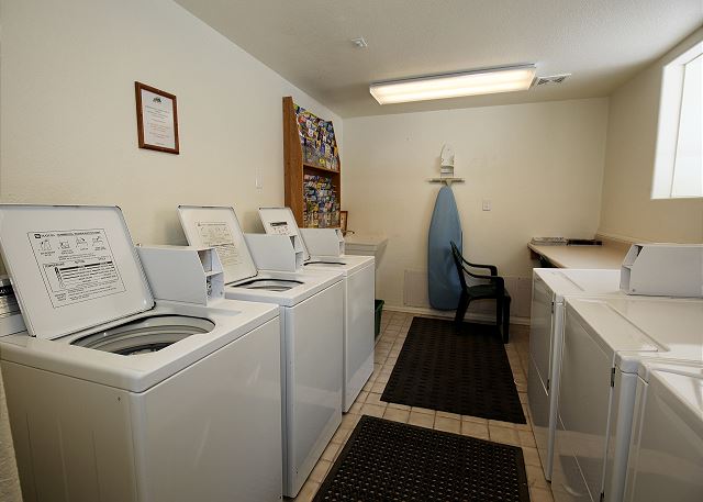 Affordable Condo-Walk to Downtown Ouray- Patio and Grill 10