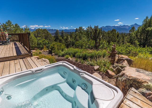 Beautiful Views of Surrounding Peaks | Hot Tub | Large Deck | STR2025-065 2