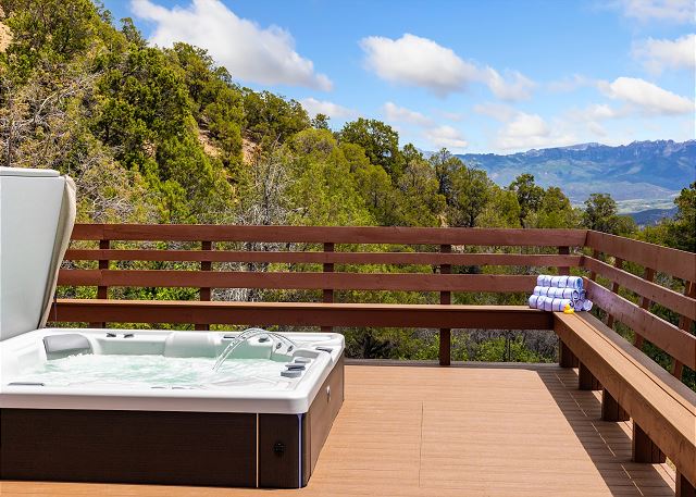 Mountain Retreat | Stunning Views | A/C | Hot Tub STR2025-062 2