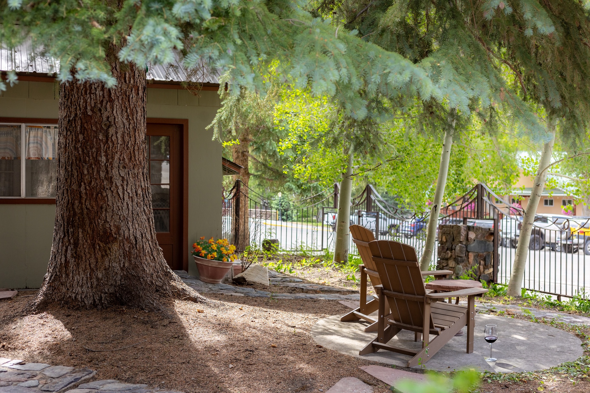 Walk to Downtown Ouray | Cozy Cottage | BBQ Grill | Photo 2
