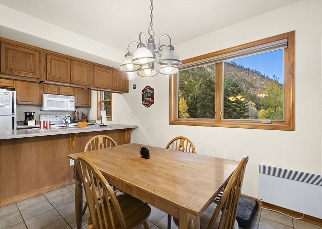 Mountain Views-Across from River Walk Trail-Pet-friendly 9