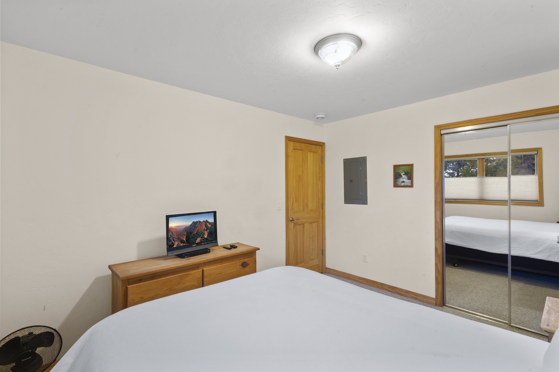 Mountain Views-Across from River Walk Trail-Pet-friendly | Photo 18