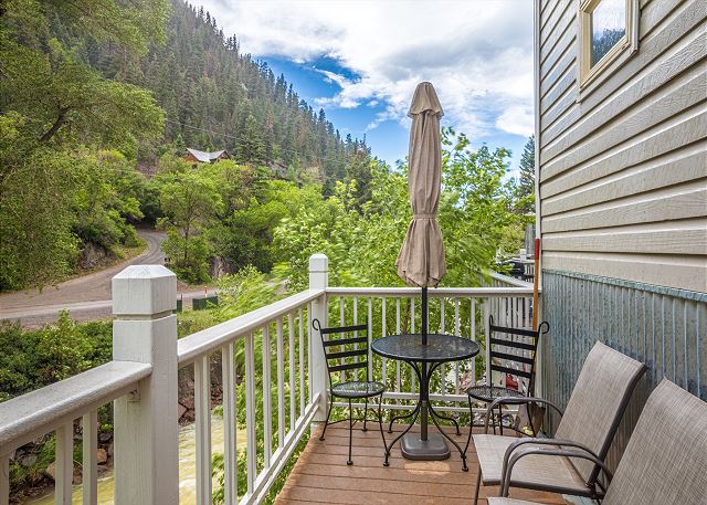 Affordable Riverfront Townhome - Fiber Internet - Near Ouray Hot Springs Pool