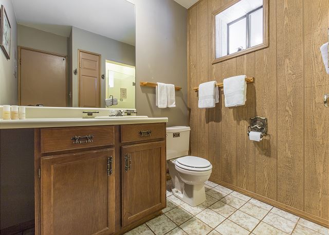 Secluded Cabin - 4 miles from Downtown Ouray STR2025-068 8