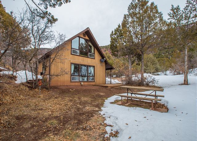 Secluded Cabin | Close to Downtown Ouray | Couple's Retreat | STR2025-068 6